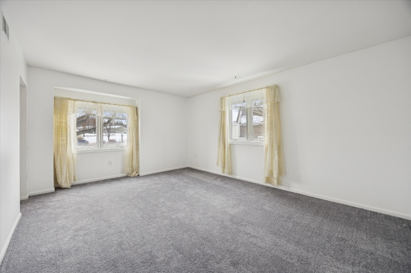 Building Photo - 113 Harvest Ln