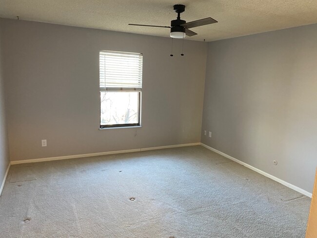 Bedroom - 341 Wright St
