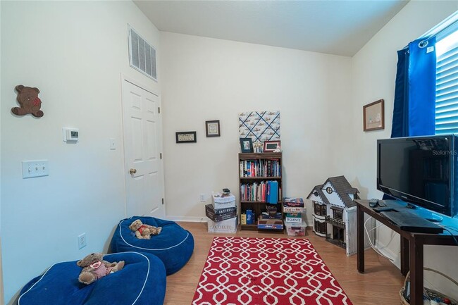 Building Photo - 133 Sawtooth Dr