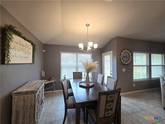 Building Photo - 3061 Wigeon Wy
