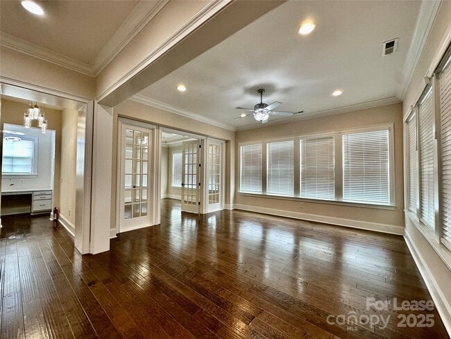Building Photo - 929 Terramore Ln