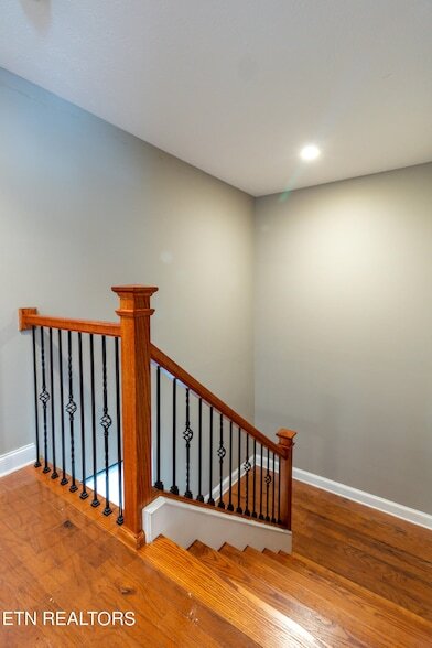 Building Photo - 1100 Winterberry Ln