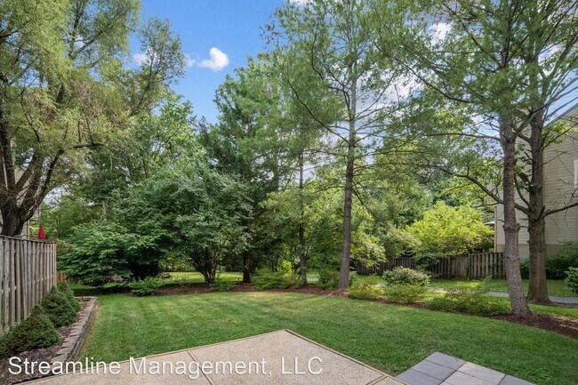 Building Photo - 2 br, 3.5 bath House - 14224 Angelton Terr