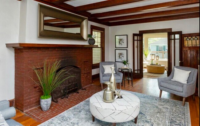 Building Photo - 2141 Seminole St