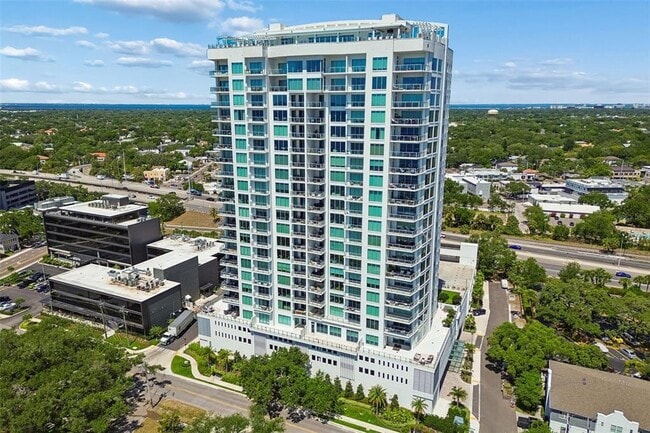 Building Photo - 2910 W Barcelona St