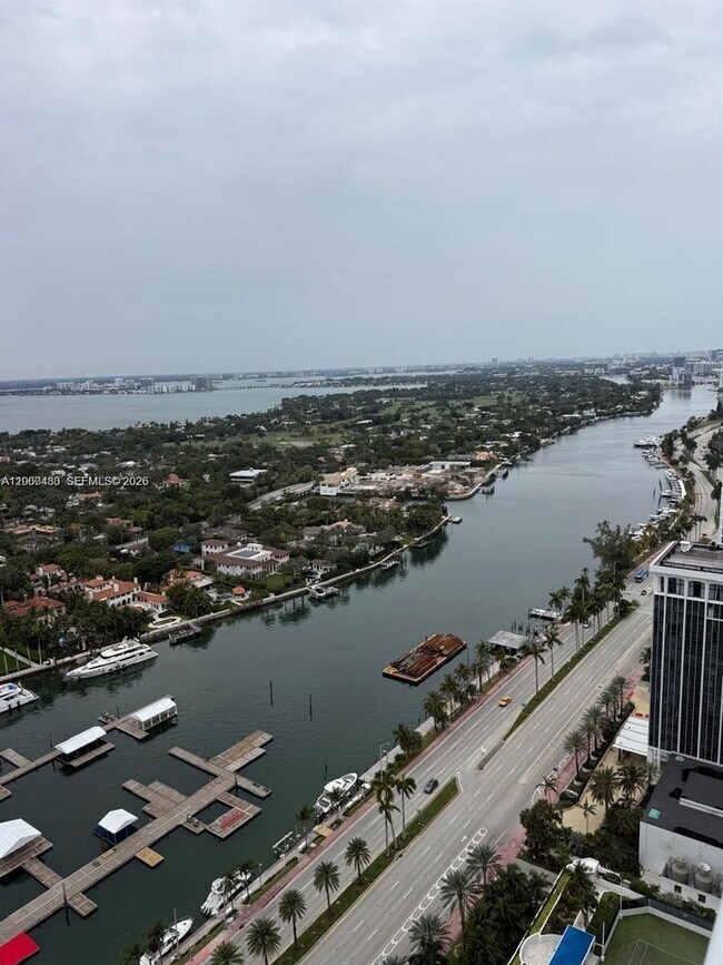 Building Photo - 4775 Collins Ave