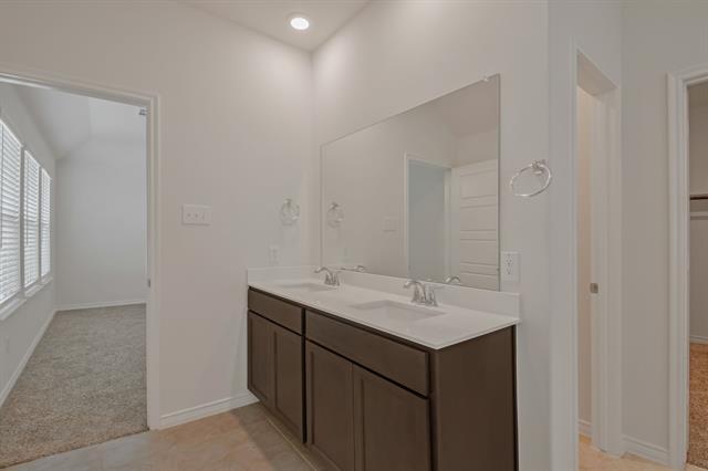 Building Photo - 1517 Bennington Ln