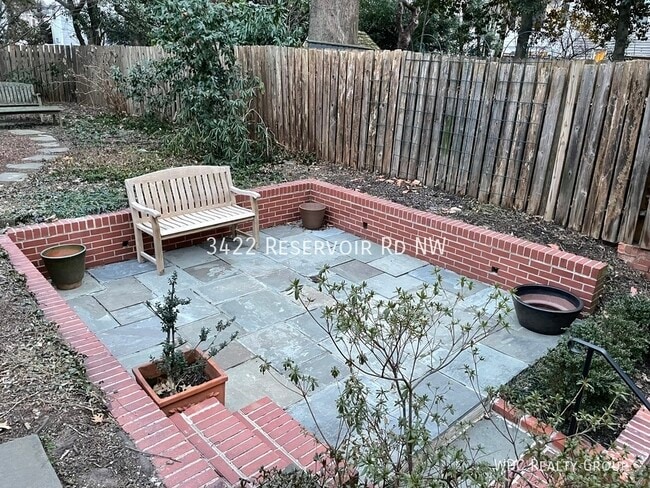 Building Photo - 3422 Reservoir Rd NW