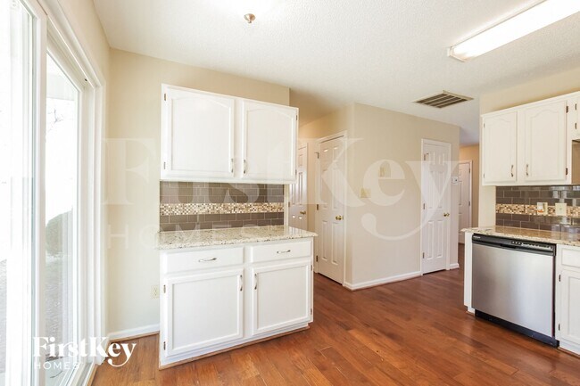 Building Photo - 12105 Landen Dr