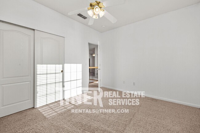 Building Photo - 6530 Aster Ct