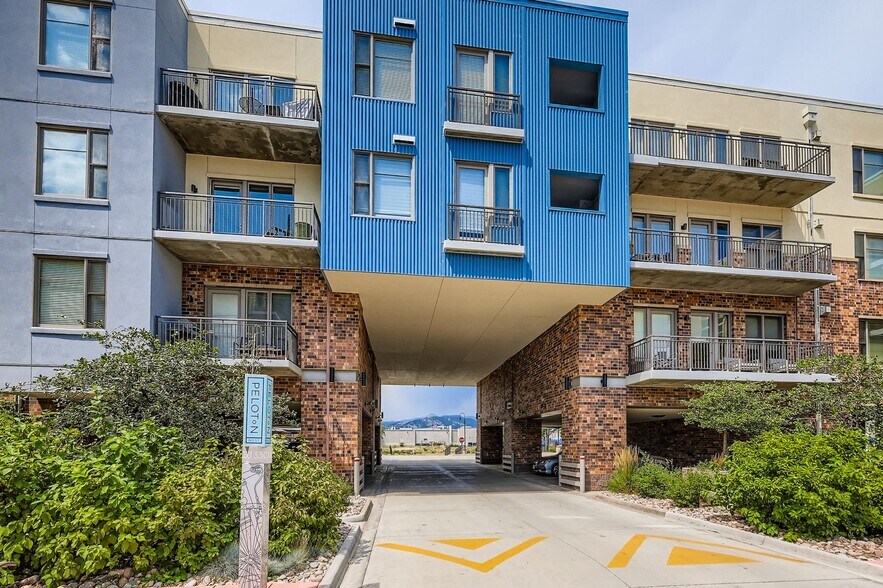 Building Photo - 3401 Arapahoe Ave