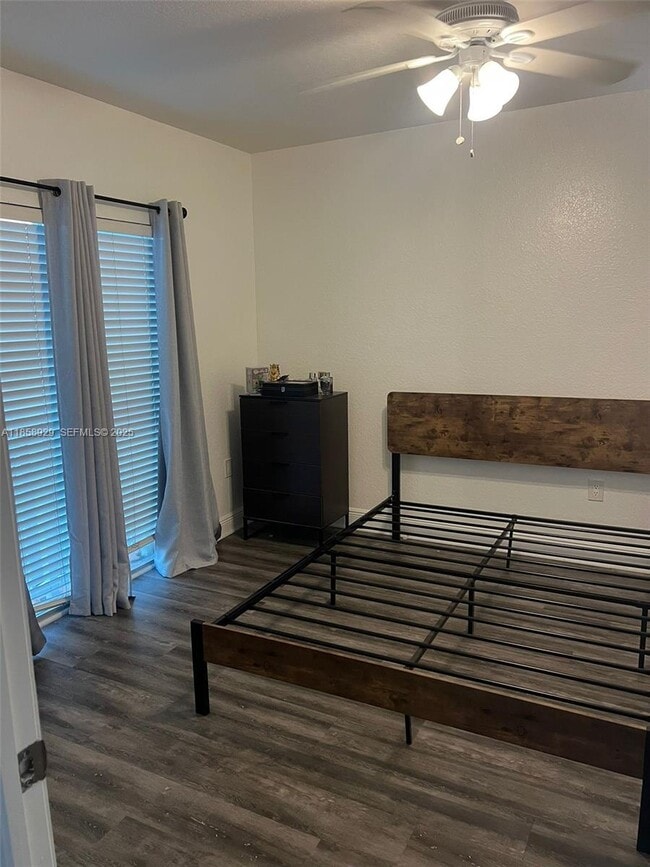 Building Photo - 20930 SW 87th Ave