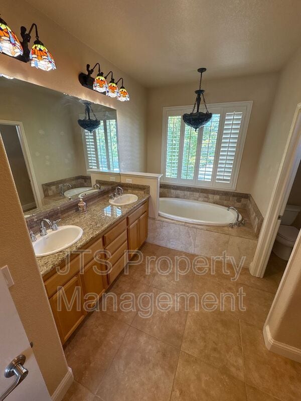 Building Photo - 3718 Bella Cruz Ct
