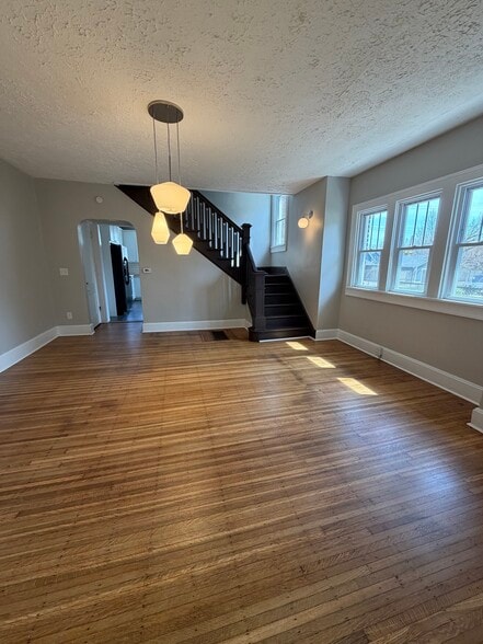 Building Photo - 3827 Central Ave