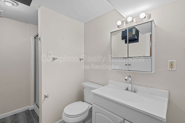 Building Photo - 10044 Pepper Ln