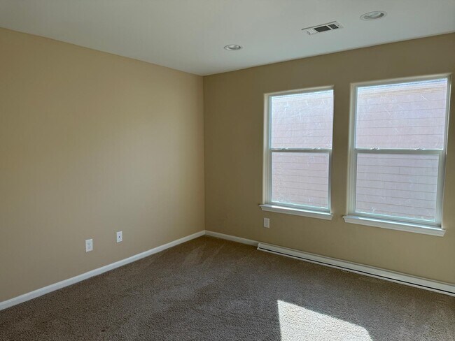 Building Photo - 17134 Wilthorne Gardens Ct