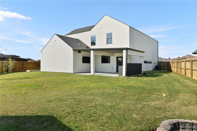 Building Photo - 35 Silverton Cir