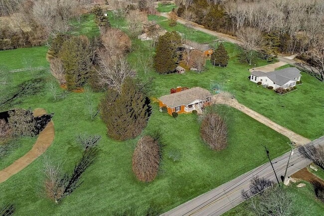 Building Photo - 1511 Stewarts Ferry Pike