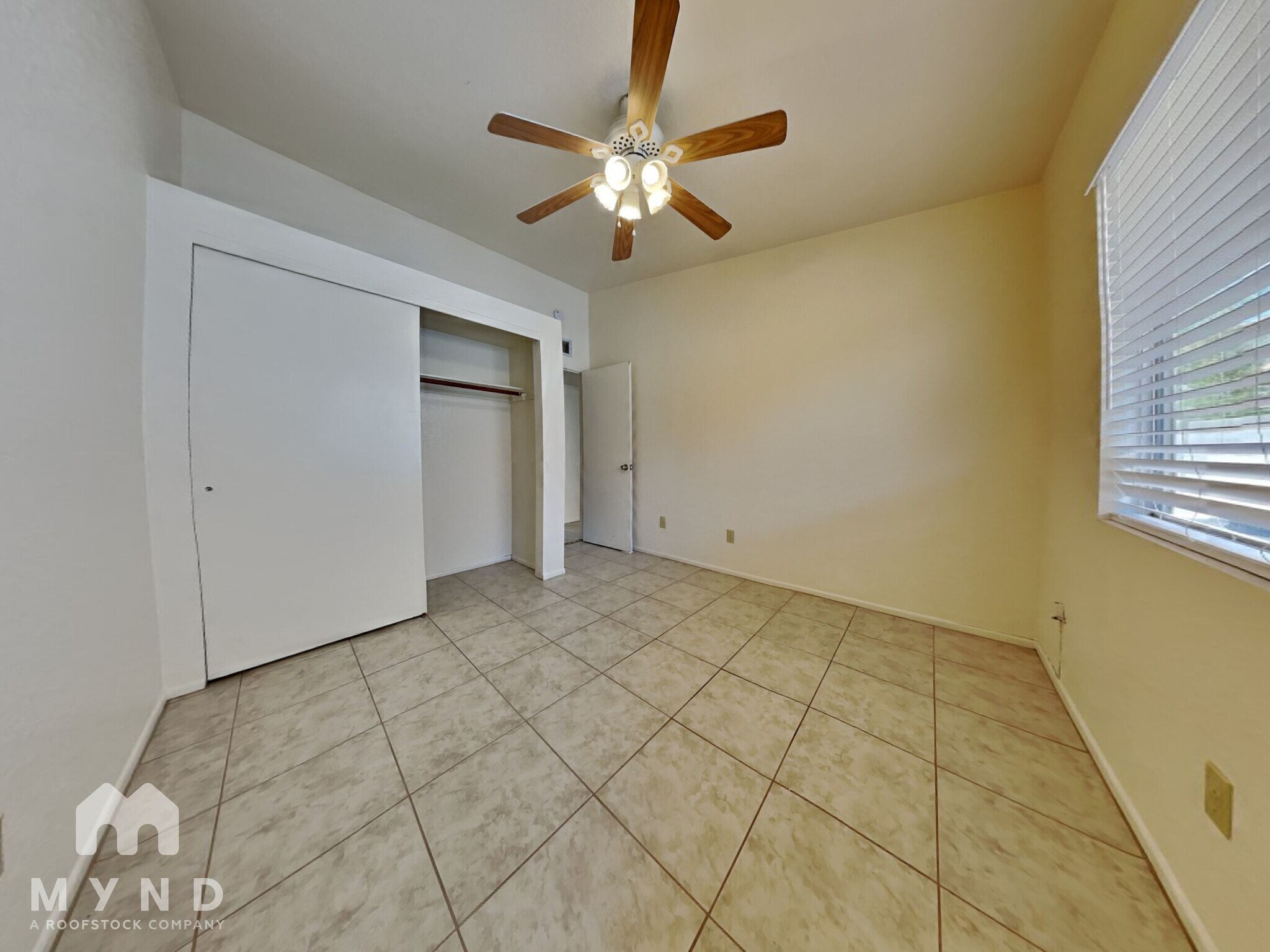 Building Photo - 5230 W Wood Owl Dr