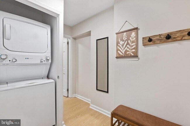 Building Photo - 1900 Princess Anne St