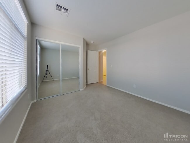 Building Photo - 8053 N 109th Ln