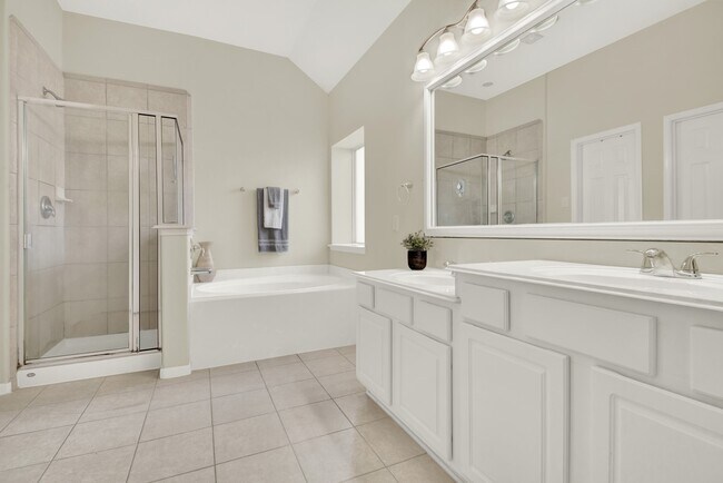Building Photo - 15314 Hazen Point Dr