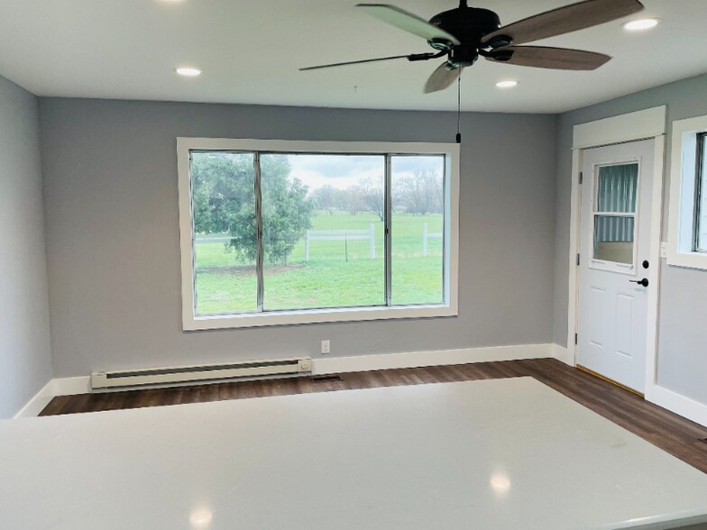 Building Photo - 1434 Wood Ln