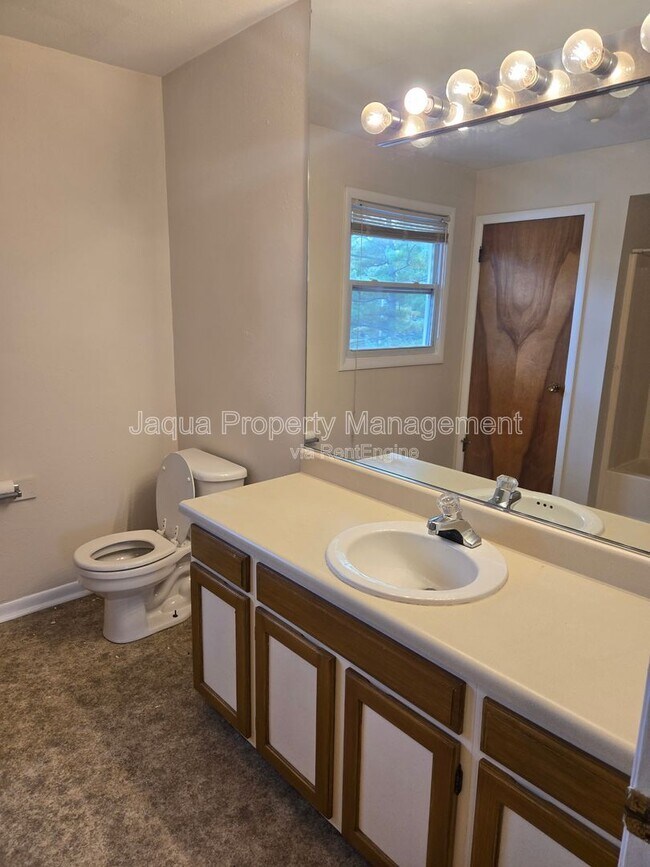 Building Photo - 2905 W Marquette Woods Rd