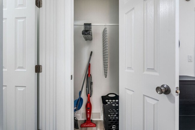 Building Photo - 1816 S G St