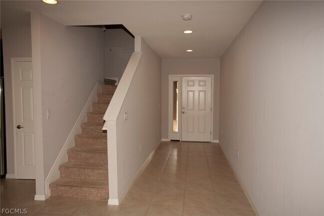 Building Photo - 3883 Tilbor Circle