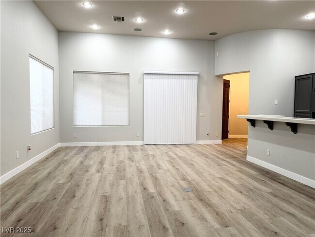 Building Photo - 101 Emerald Dunes Cir