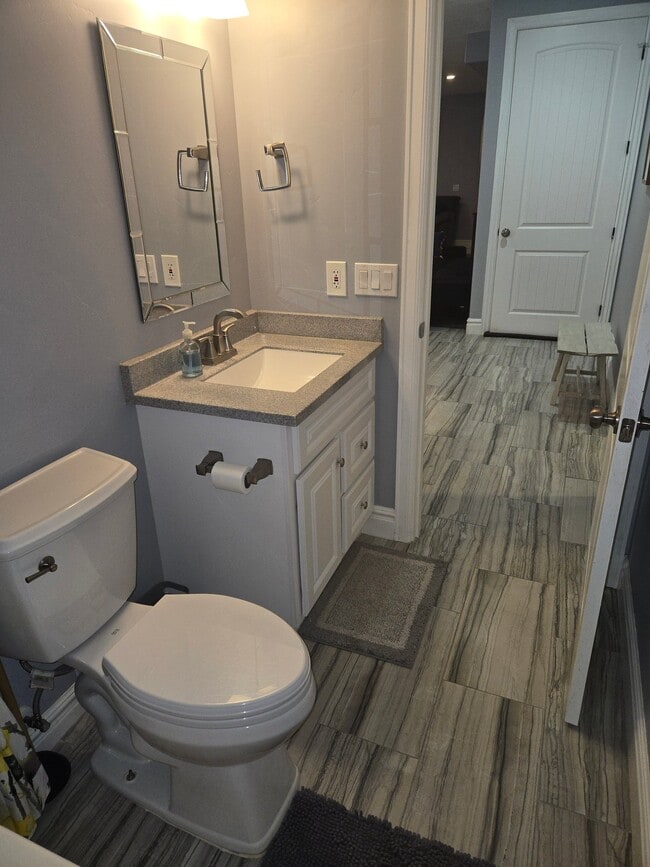 Building Photo - 1357 Natasha Cir