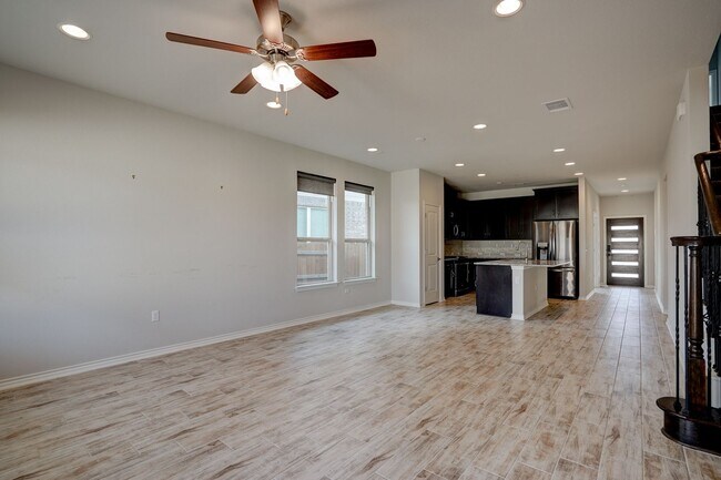 Building Photo - 14114 McCoy Lp