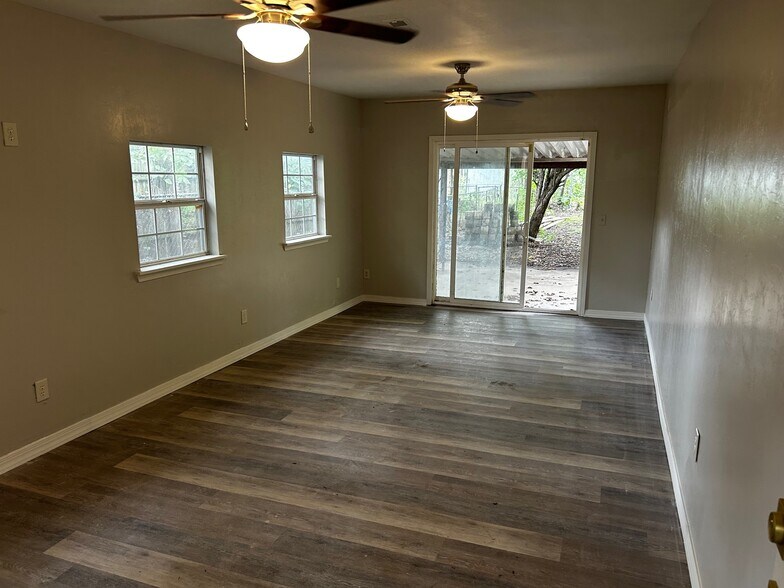 Bedroom 5 - 418 S Park Ave