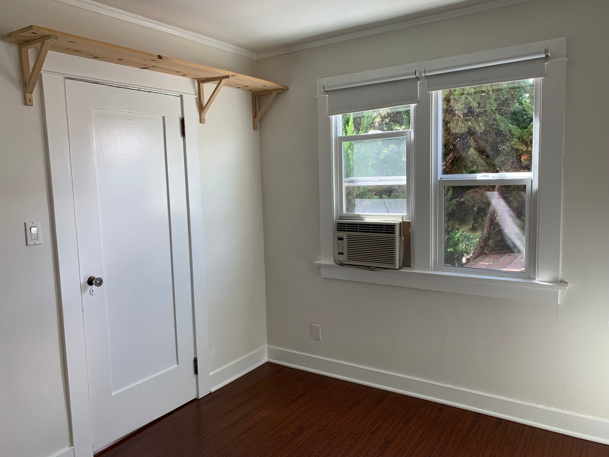 Building Photo - 3532 Helms Ave