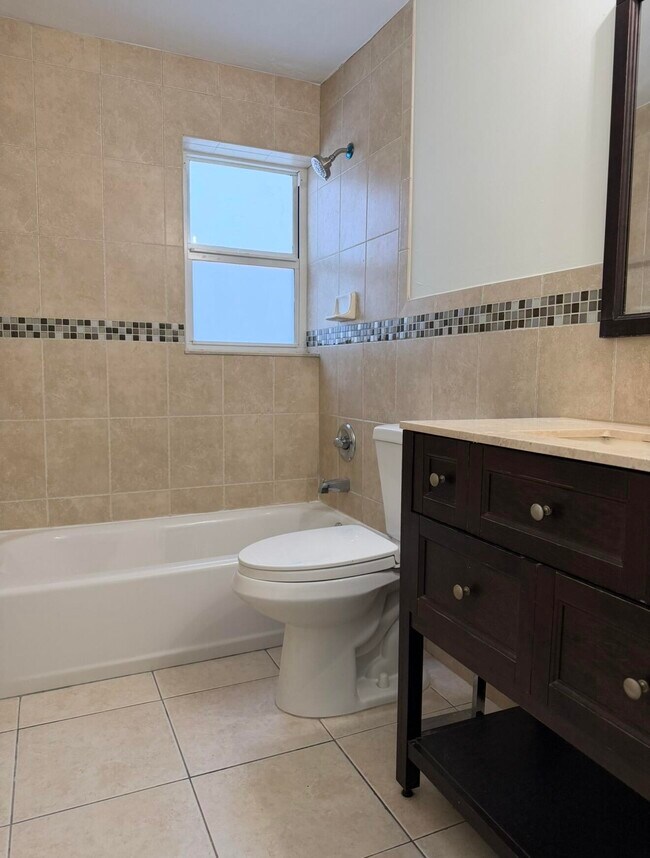 Building Photo - 5210 SW 90th Way