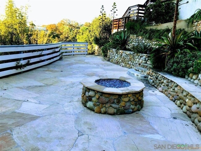 Building Photo - 1336 Bush St