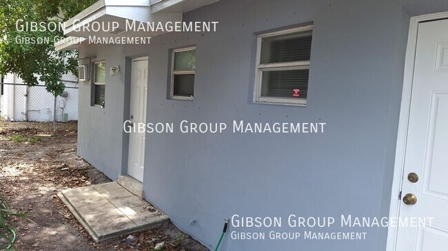 Building Photo - 1808 SW 11th Ct