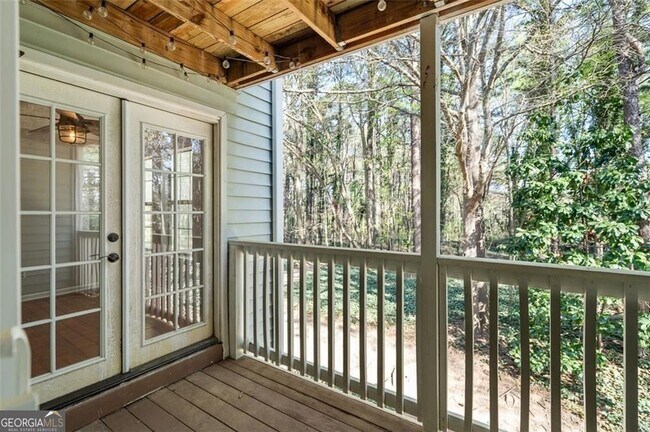 Building Photo - 2045 Brian Way