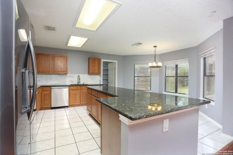 Building Photo - 2558 Ashley Oak Dr