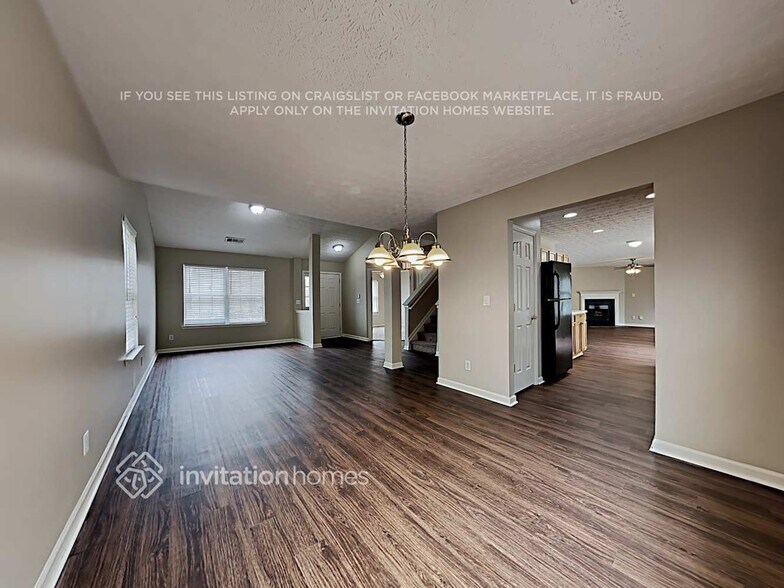 Building Photo - 1591 Water Lily Way SE