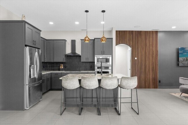 Building Photo - 10175 Cove Lake Dr