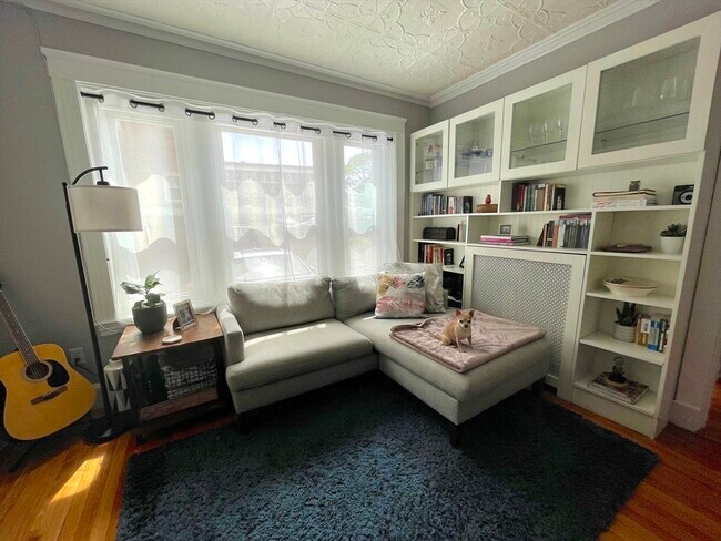 Primary Photo - 1607 Commonwealth Ave