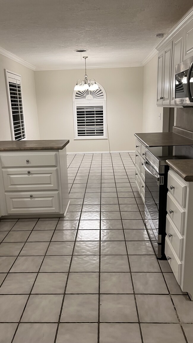 Building Photo - 6512 Garwood Rd