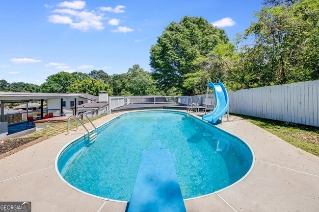 Building Photo - 6903 Doncaster Rd