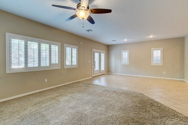 Building Photo - Summerlin Home with downstairs Bed/Bath & Large Patio with Courtyard!
