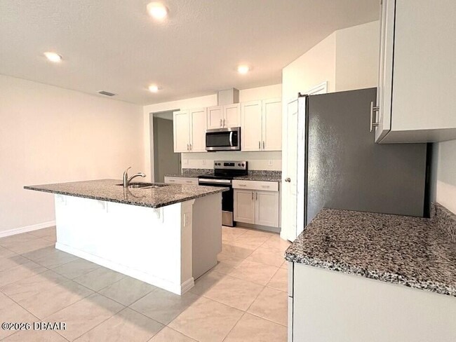 Building Photo - 15 Melogold Dr