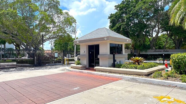 Building Photo - 1290 S Military Trail