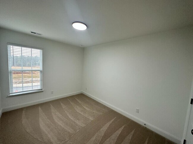 Building Photo - 7117 Leire Ln