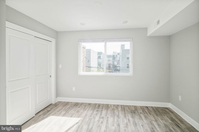 Building Photo - 1443 N 8th St